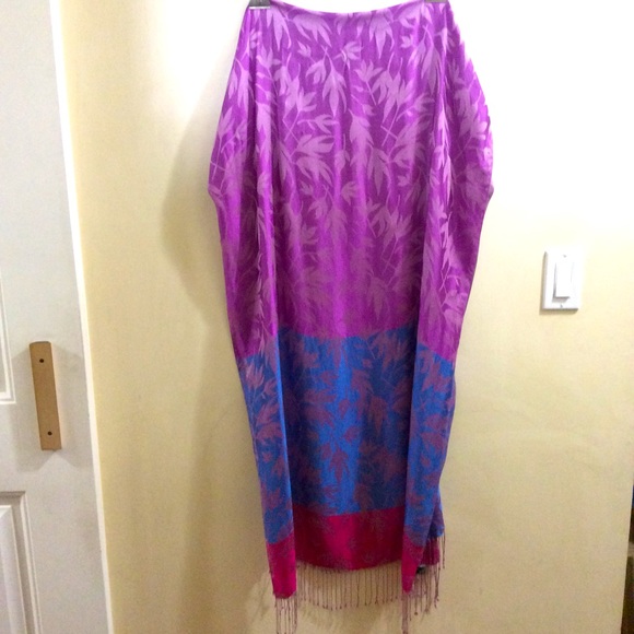 π100% silk wrap/scarf made in Indiaπ - Picture 8 of 10